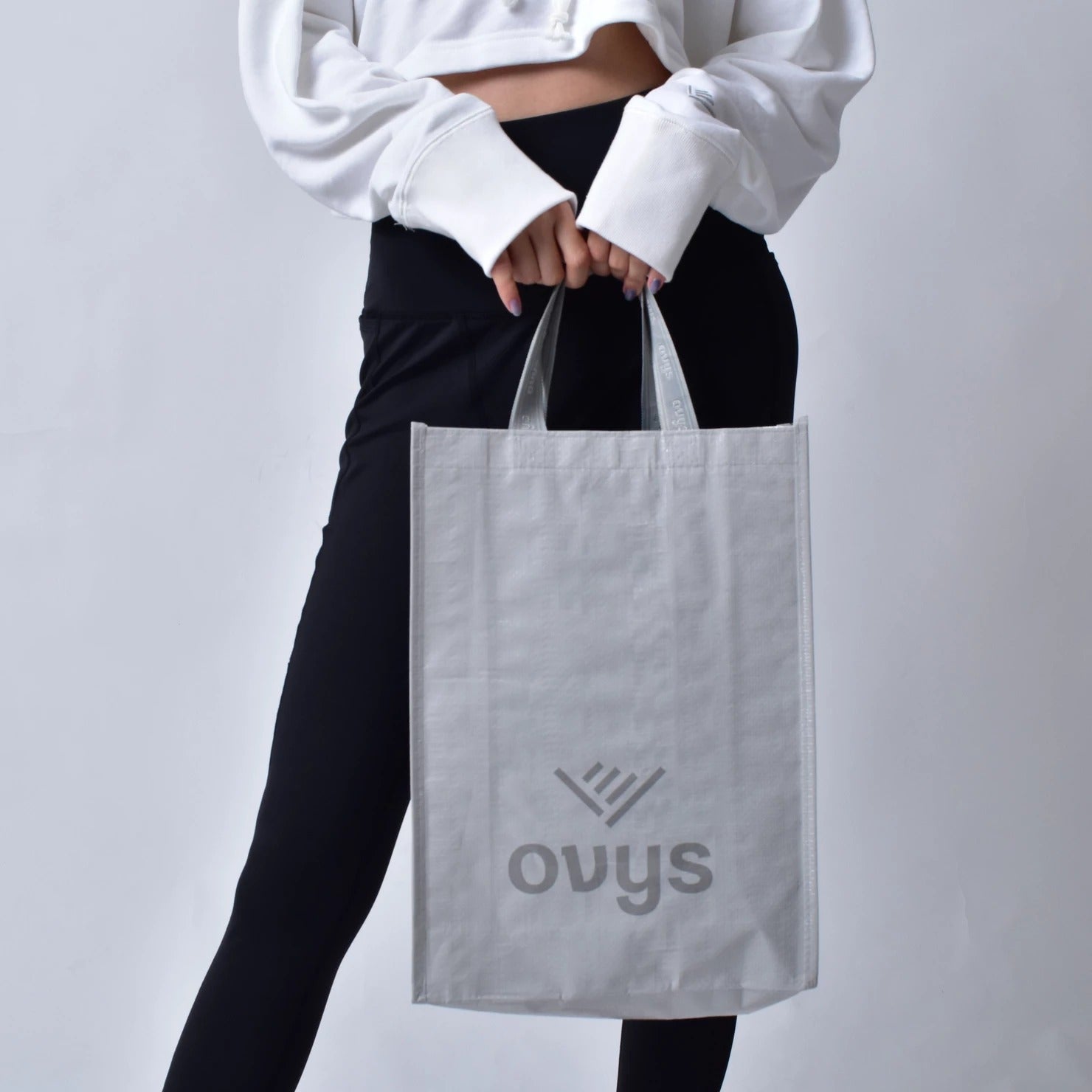 ovys購入者特典(トートバッグ&ステッカー)のご紹介 – ovys(オーヴィーズ)