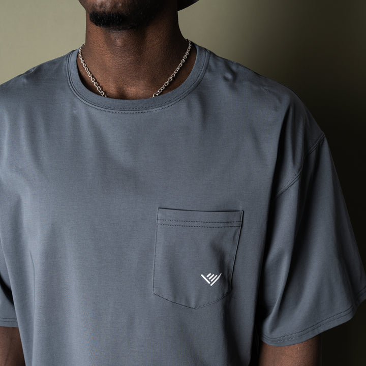 【3/20(金)発売】SSJ SCRIPT OVERSIZED PKT SS TEE