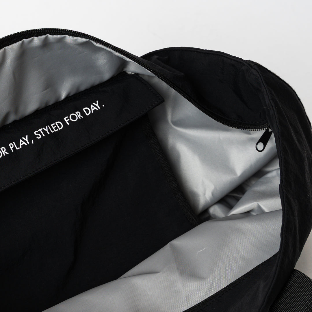DETACHABLE UTILITY BOSTON BAG