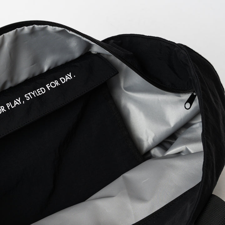DETACHABLE UTILITY BOSTON BAG