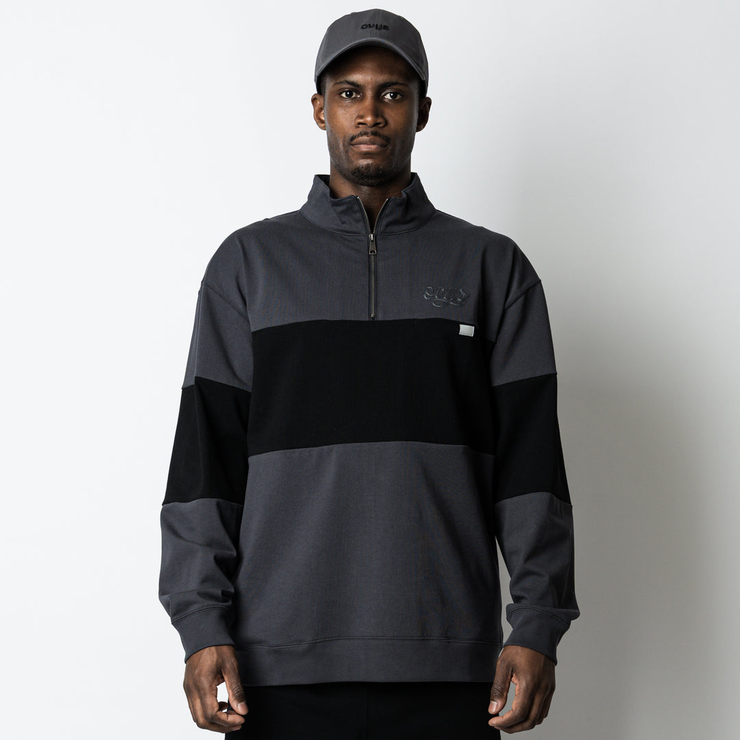 【2/27(金)発売】PANELED HALF ZIP COTTON LS SHIRT