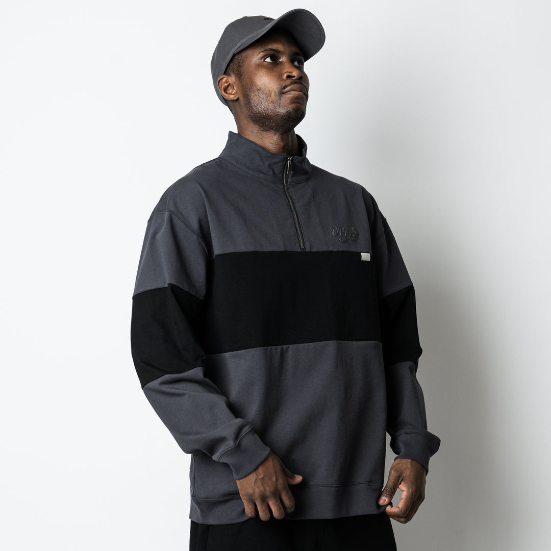 【2/27(金)発売】PANELED HALF ZIP COTTON LS SHIRT