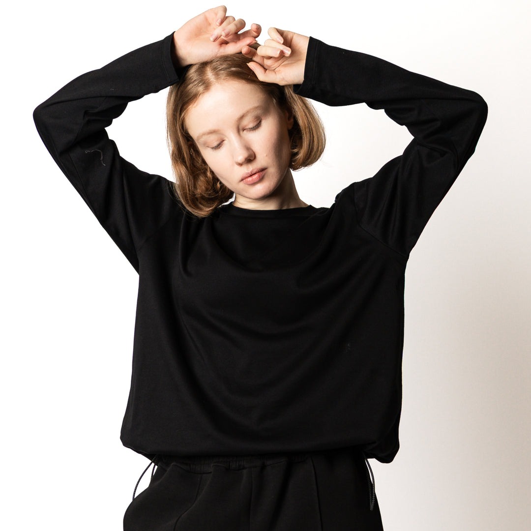 【10/25(日) 発売】WMNS SMOOTH HEM ADJUSTABLE LS TEE