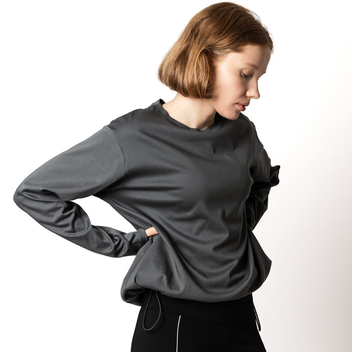 【10/25(日) 発売】WMNS SMOOTH HEM ADJUSTABLE LS TEE