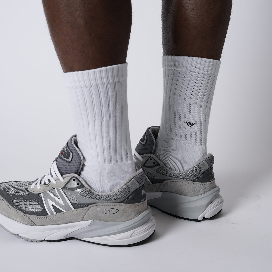 HAND SIGN MIDDLE SOCKS