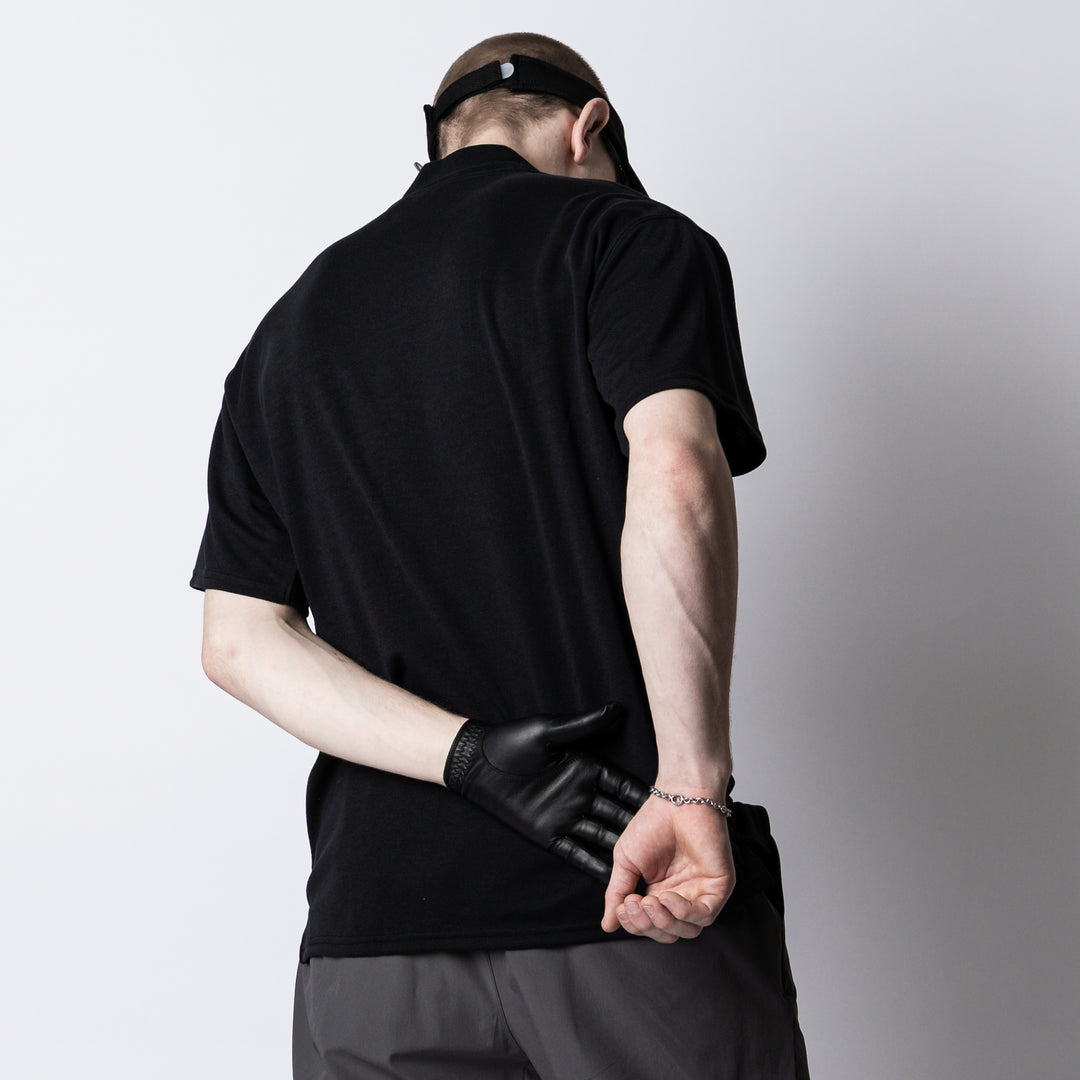 HAND SIGN LOGO HIGH NECK BACK MESH SS TEE