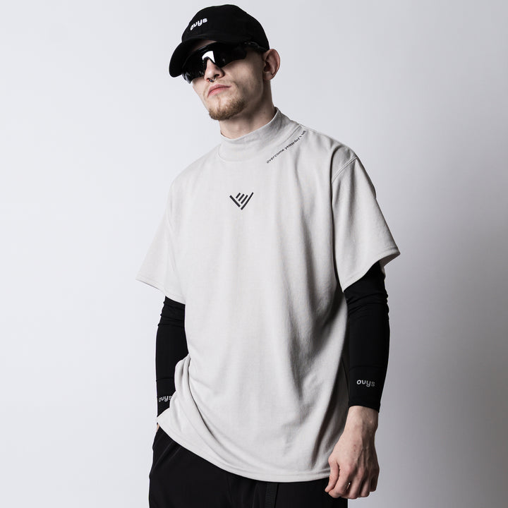 HAND SIGN LOGO HIGH NECK BACK MESH SS TEE