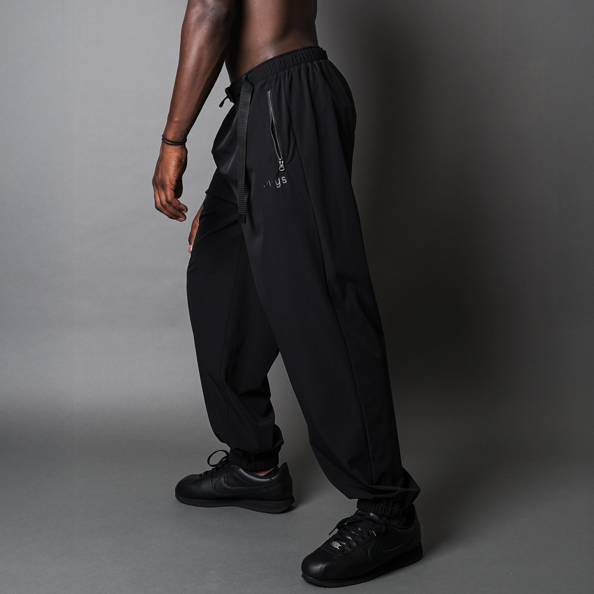 10/10(金)発売】WORKOUT NYLON TRAINING PANTS – ovys(オーヴィーズ)