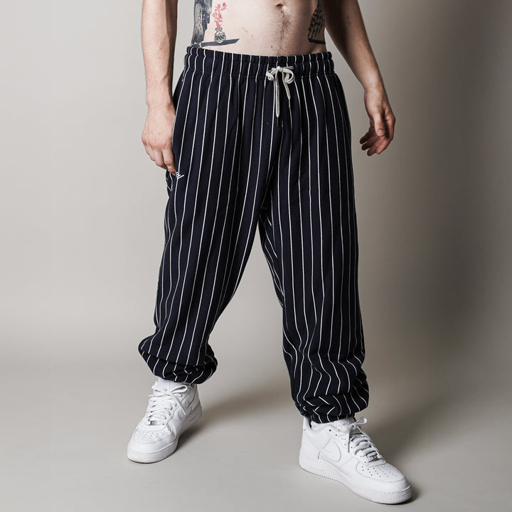 【10/17(金)発売】STRIPE SWEAT PANTS