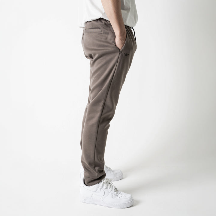 【予約商品】ECB JOGGER PANTS