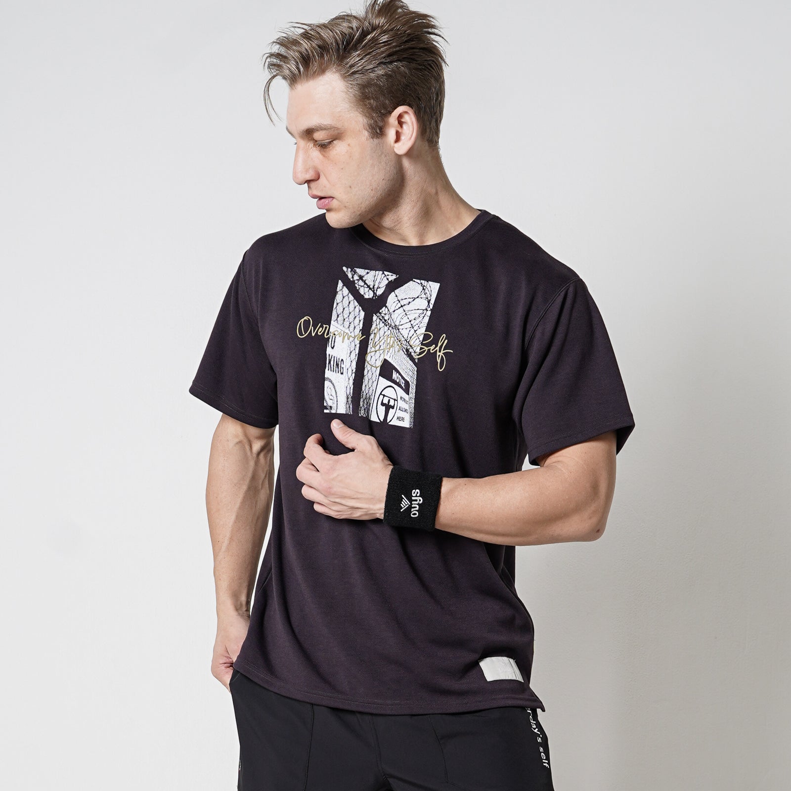 メンズ【ovys公式】ノーティスバックメッシュTシャツ／NOTICE BACK