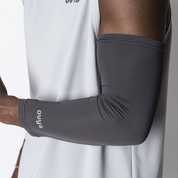 PERFORMANCE ARM SLEEVE