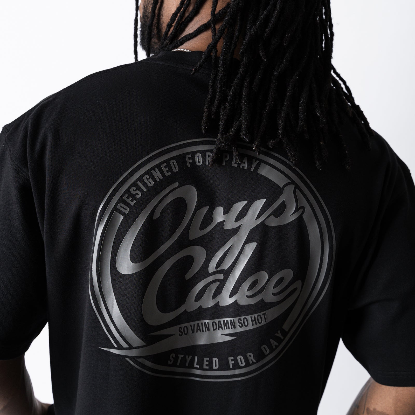 CALEE × ovys LOGO C-MESH OVERSIZED PKT SS TEE – ovys(オーヴィーズ)