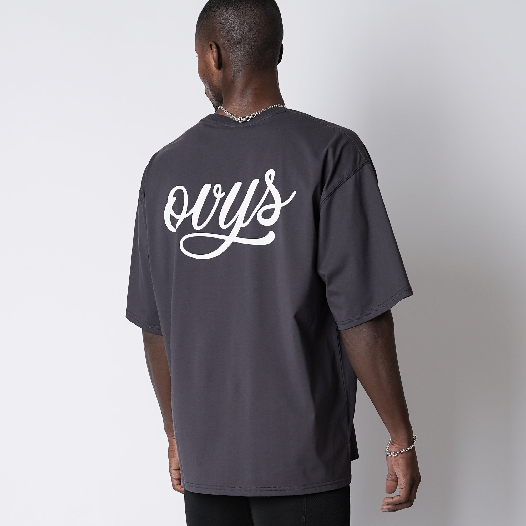 メンズ【ovys公式】スクリプトオーバーサイズポケットTシャツ