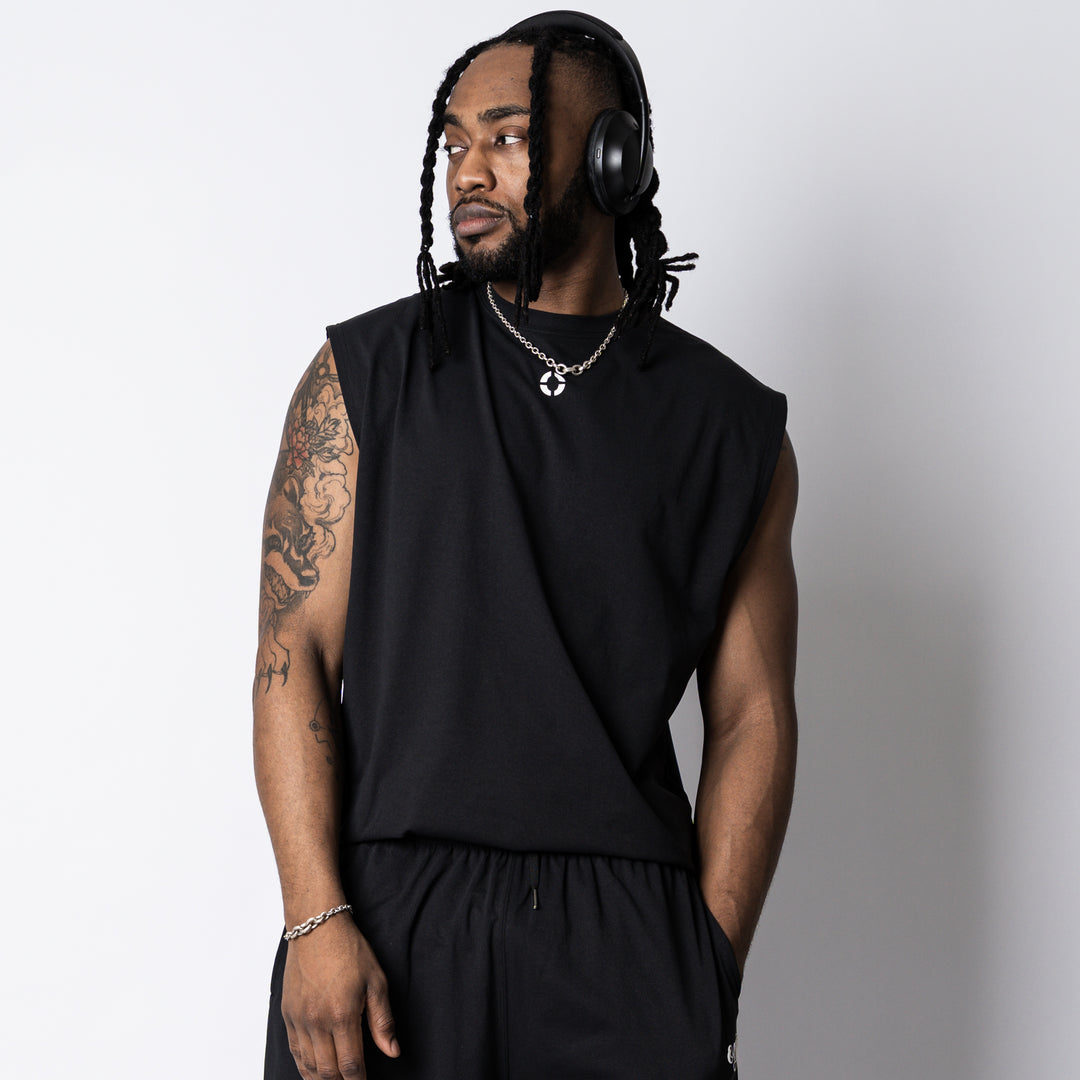 【6/12(金)発売】META DRY TUCK IN SLEEVELESS SHIRT