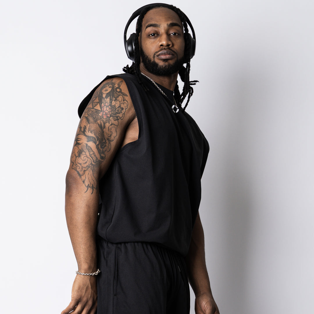 【6/12(金)発売】META DRY TUCK IN SLEEVELESS SHIRT