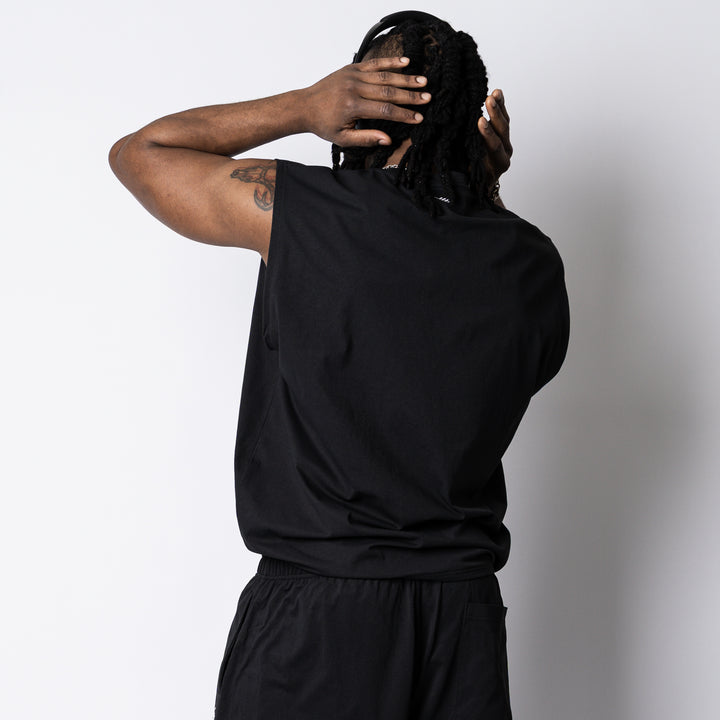 【6/12(金)発売】META DRY TUCK IN SLEEVELESS SHIRT