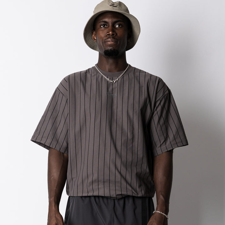 【8/7発売】STRIPE META DRY OVERSIZED TUCK IN SS TEE