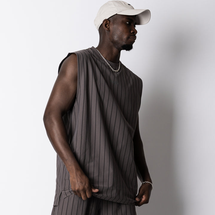 【8/7発売】STRIPE META EASY SLEEVELESS SHIRT