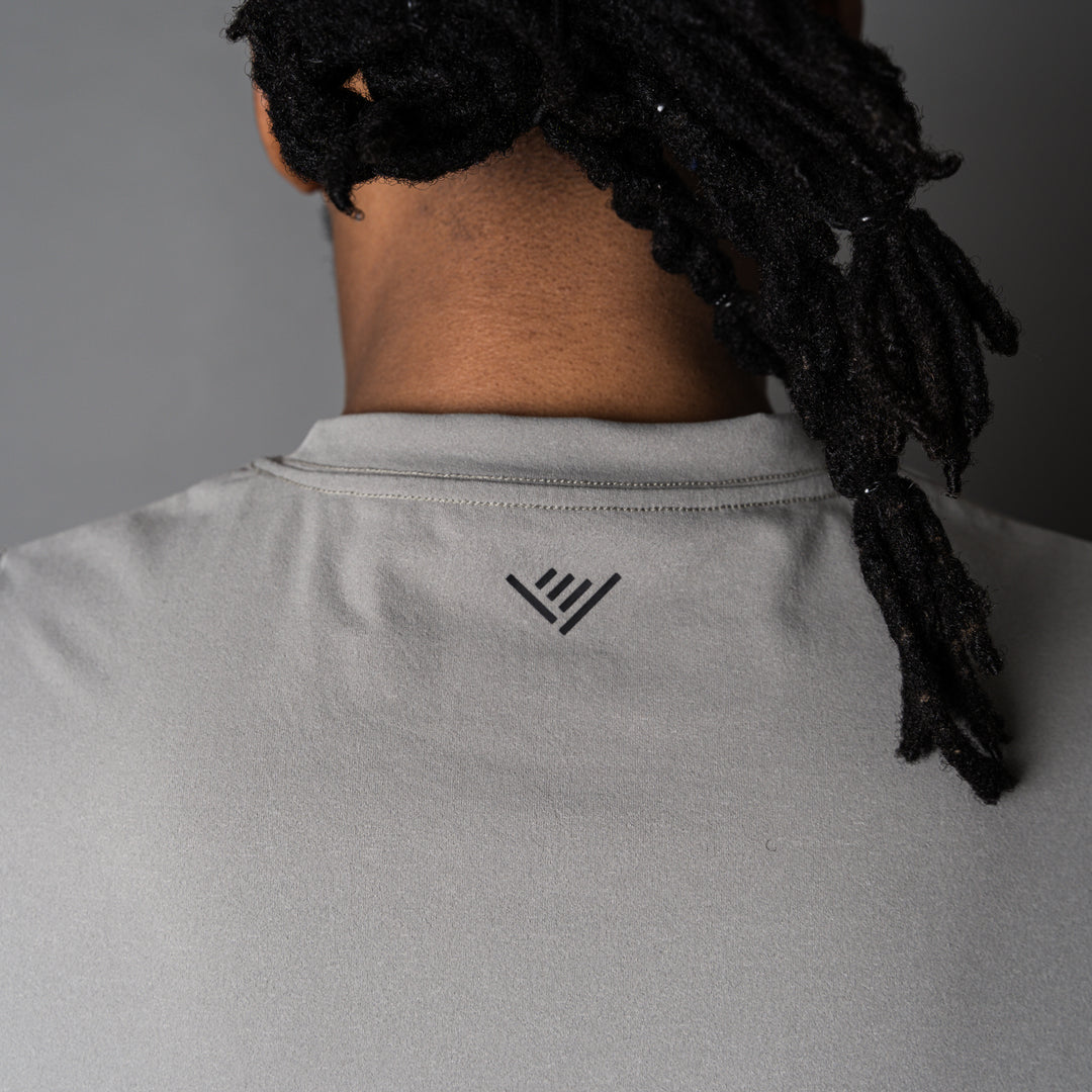 【3/13(金)発売】LINEAR META DRY TIGHT TANK TOP