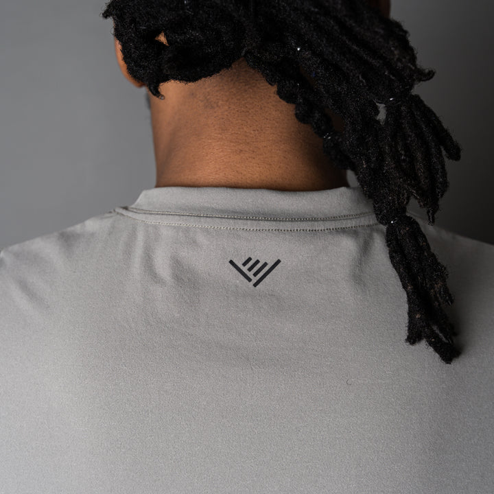 【3/13(金)発売】LINEAR META DRY TIGHT TANK TOP