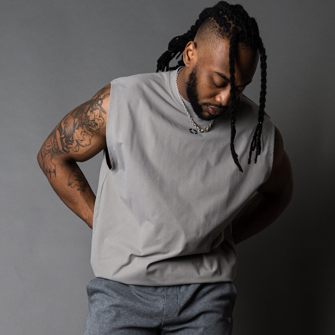 【6/12(金)発売】META DRY TUCK IN SLEEVELESS SHIRT