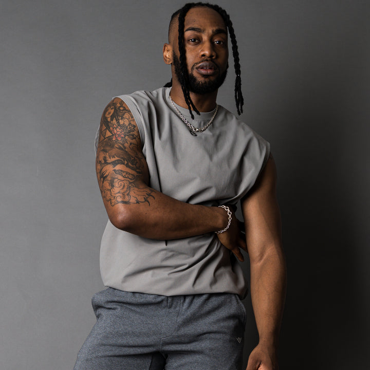 【6/12(金)発売】META DRY TUCK IN SLEEVELESS SHIRT