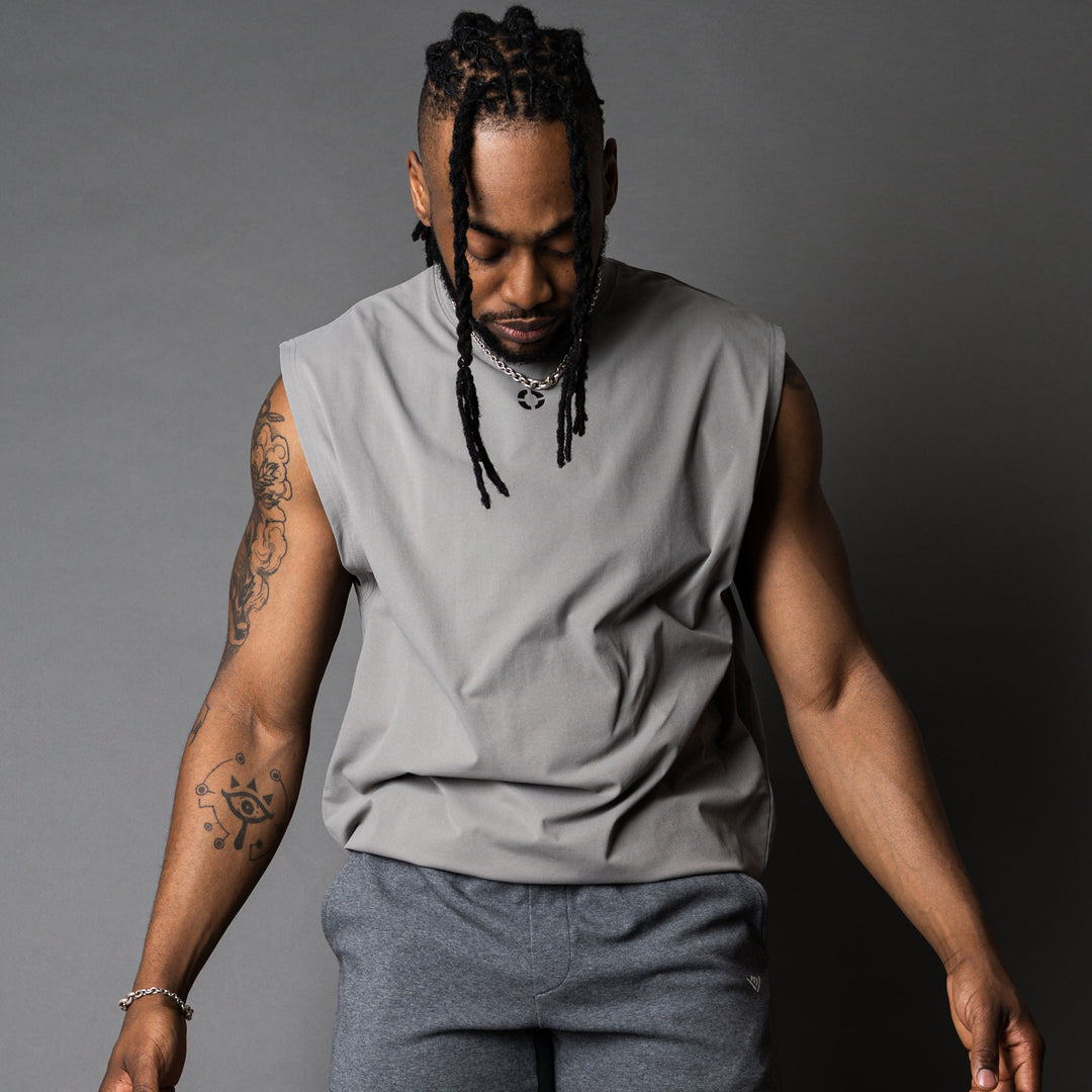 【6/12(金)発売】META DRY TUCK IN SLEEVELESS SHIRT