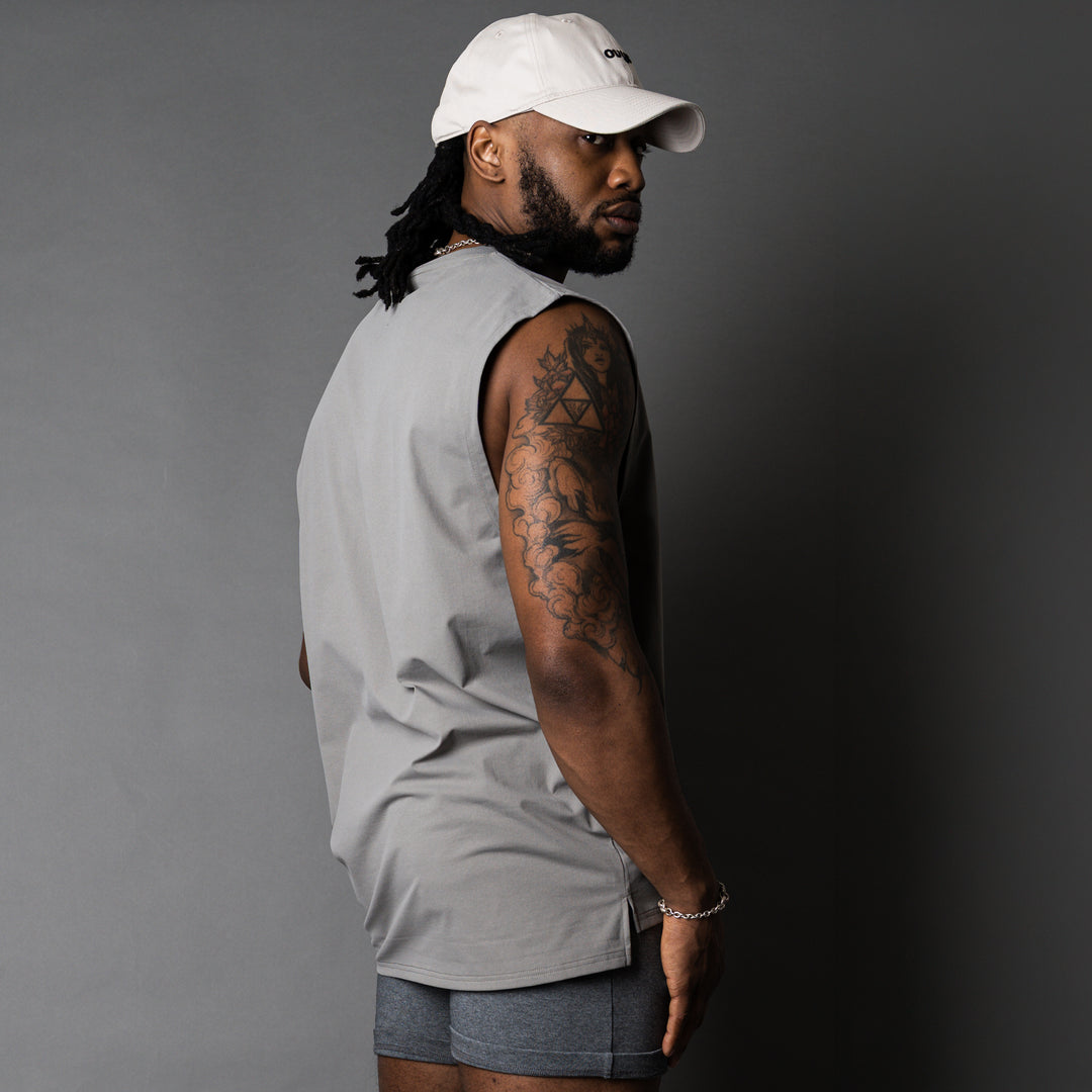 【3/13(金)発売】QUAD LOGO META EASY SLEEVELESS SHIRT