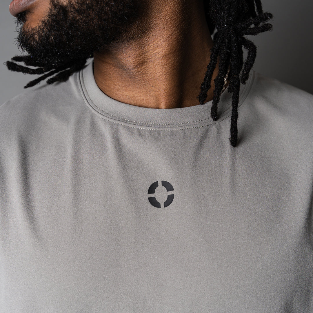 【3/13(金)発売】QUAD LOGO META EASY SLEEVELESS SHIRT