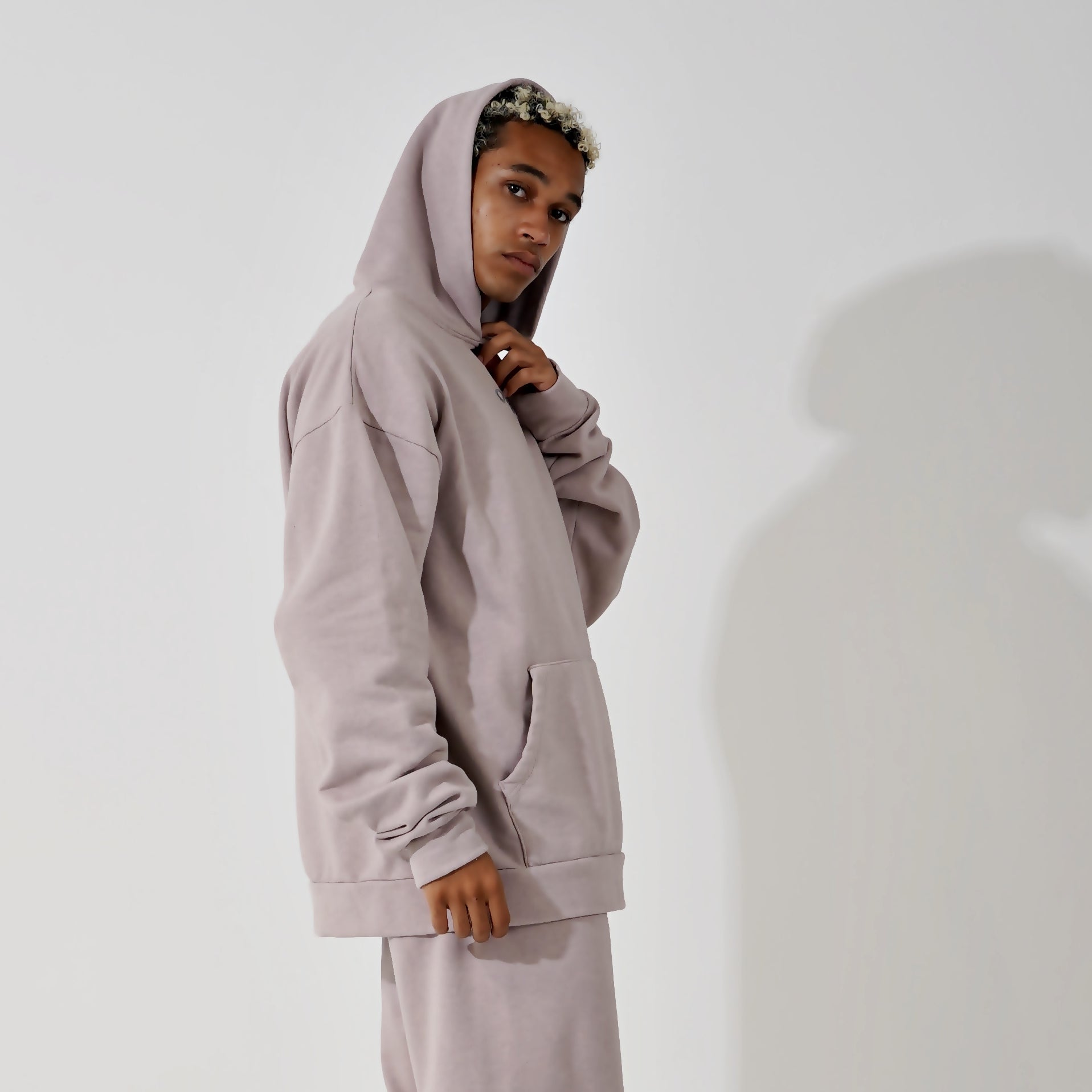 ovys PEQD SWEAT HOODIE 2色セット売り‼️ サイズM S238b6db1701942eabb1106ba4276c